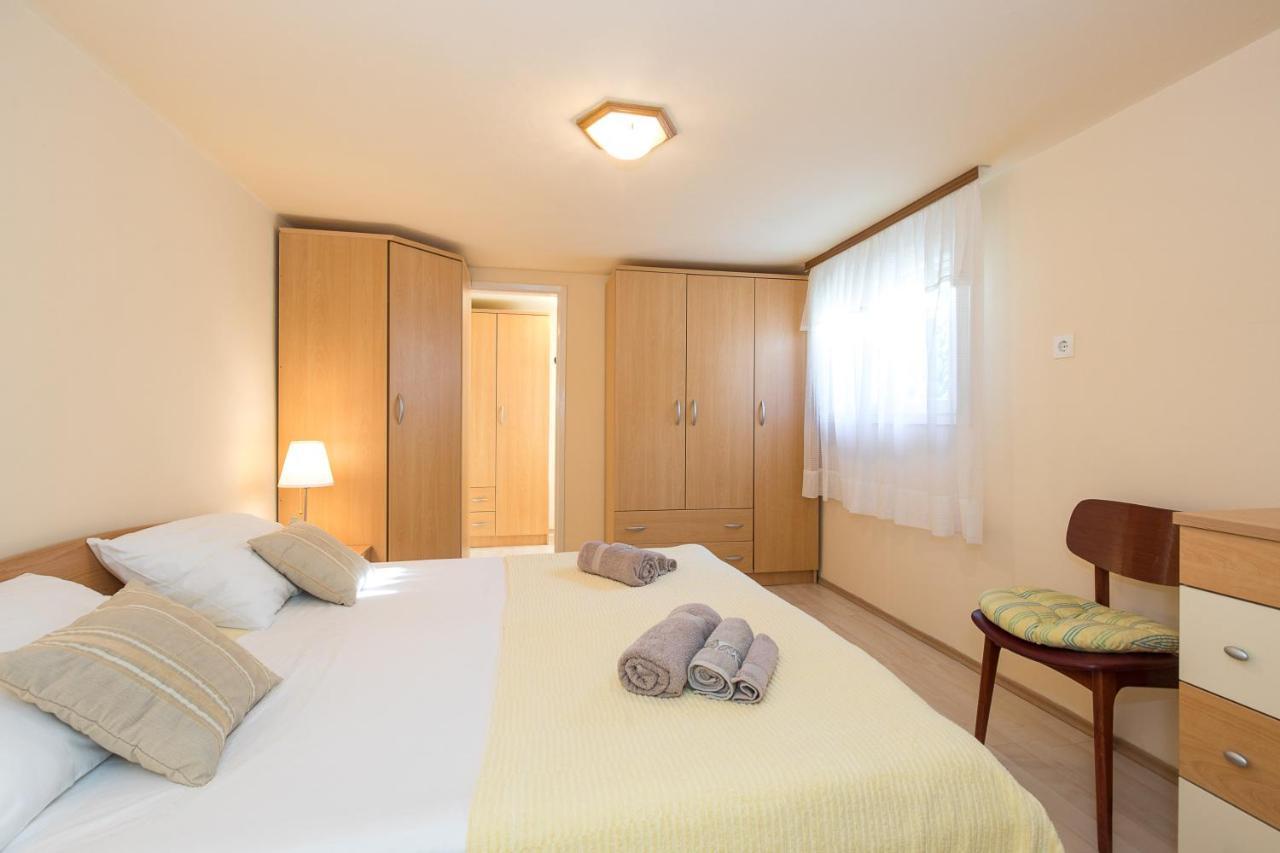 Beach Apartment Krk Town Bagian luar foto