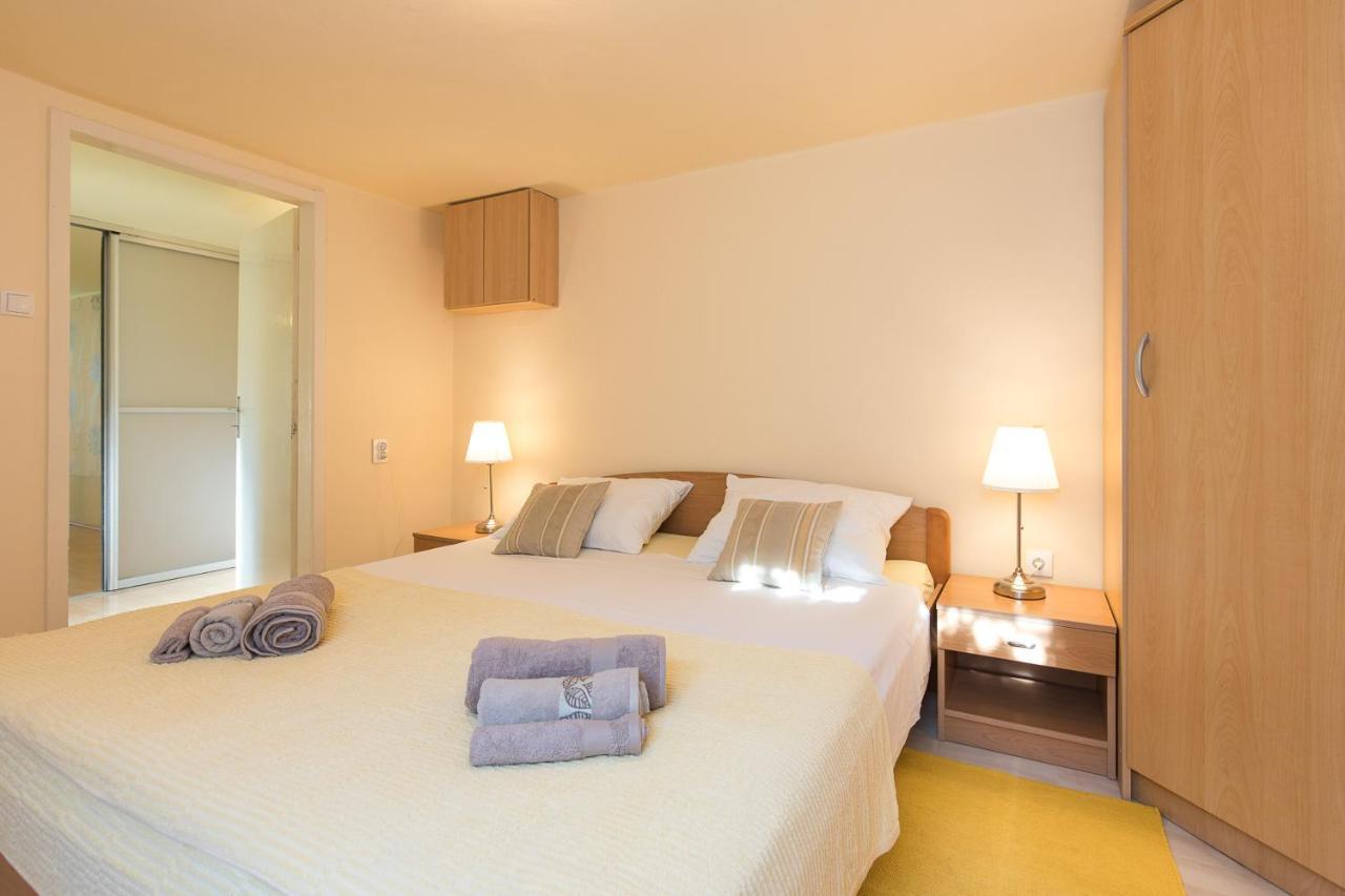Beach Apartment Krk Town Bagian luar foto