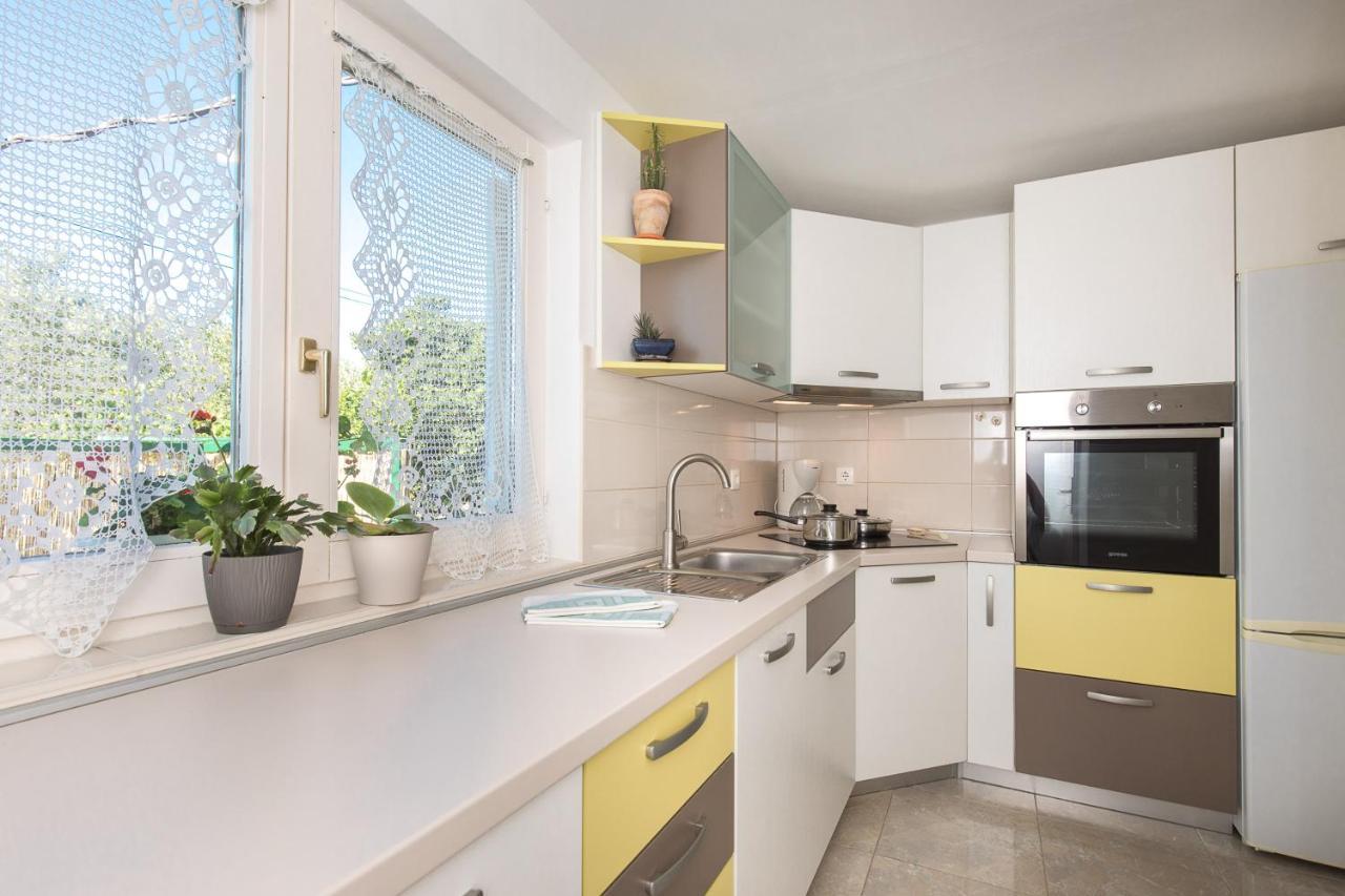 Beach Apartment Krk Town Bagian luar foto