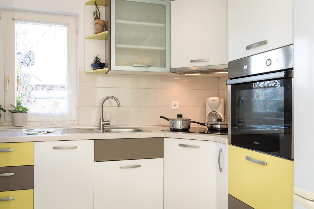 Beach Apartment Krk Town Bagian luar foto